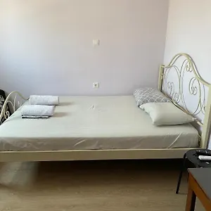 Private With A Beautiful Veranda Ελλάδα