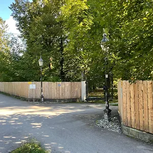Bed & Breakfast Zollhaus