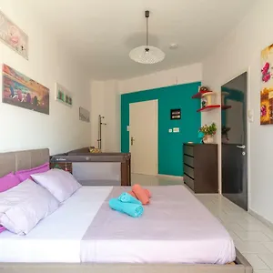 3rd Floor Next To The Beachfront Ελλάδα