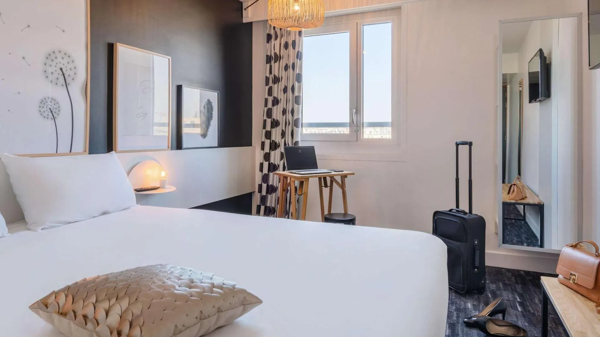 Ibis Styles Paris Gare De L'Est Chateau Landon France